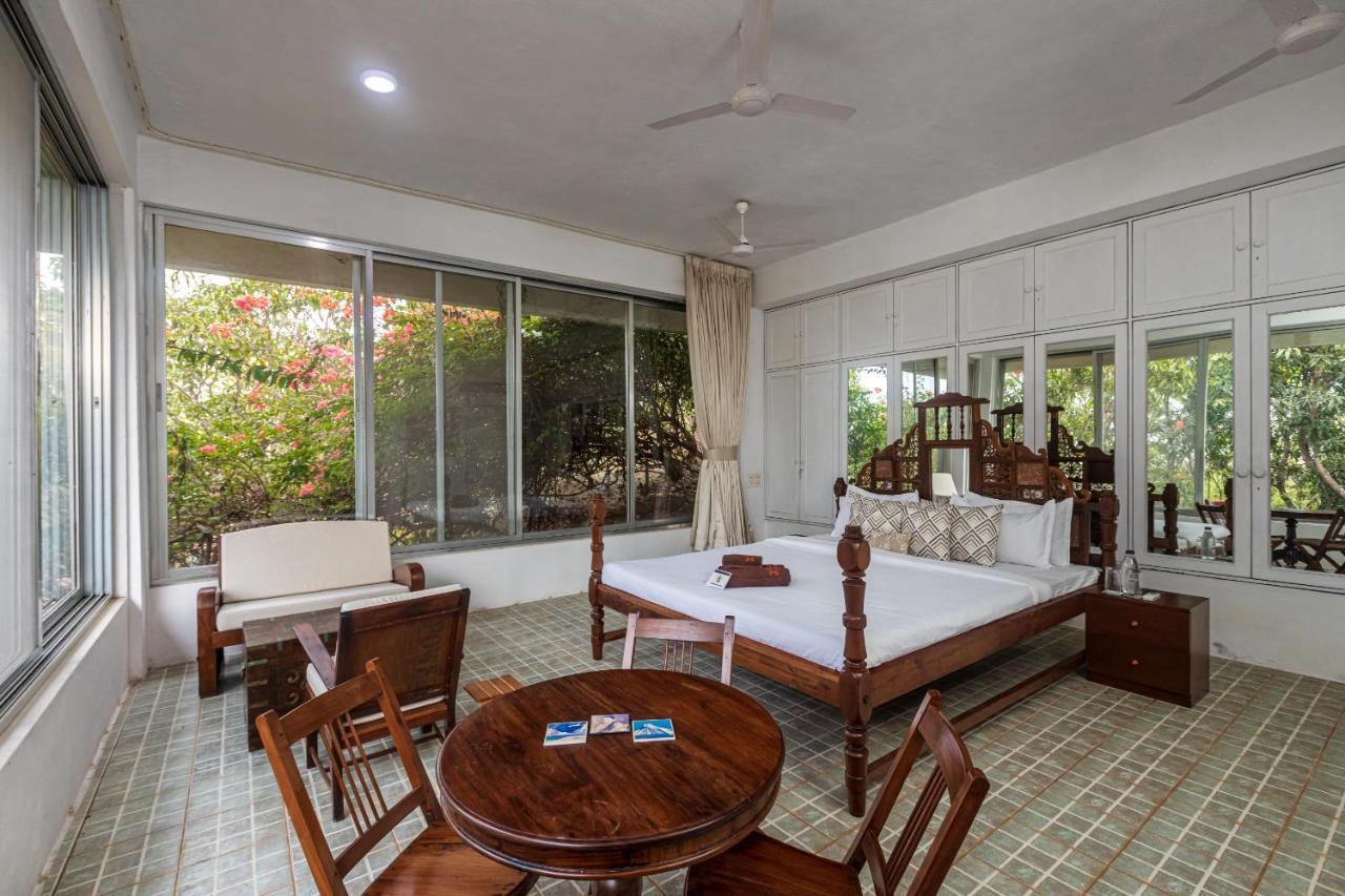 Saffronstays Sunglade, Kashid - Ocean-View Villa Near Kashid Beach Nāndgaon 外观 照片